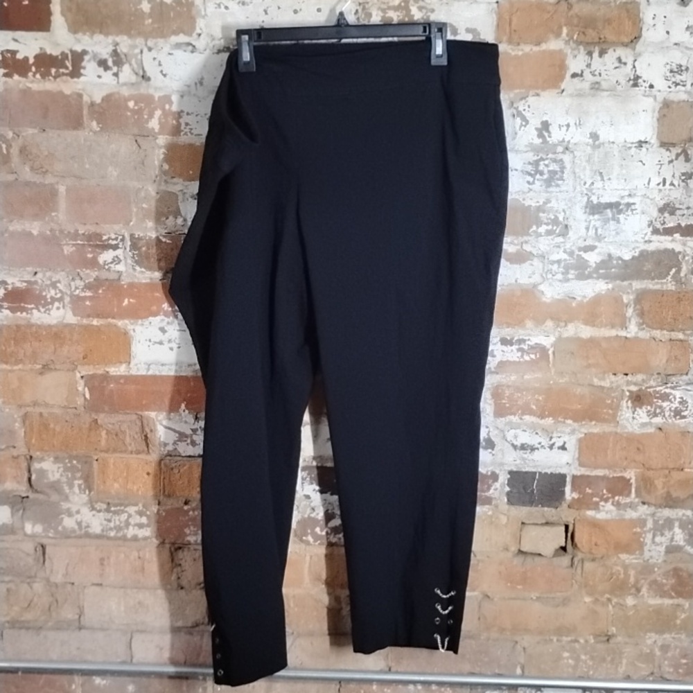 JM Collection Plus Size Womens Black Capris Size 24w